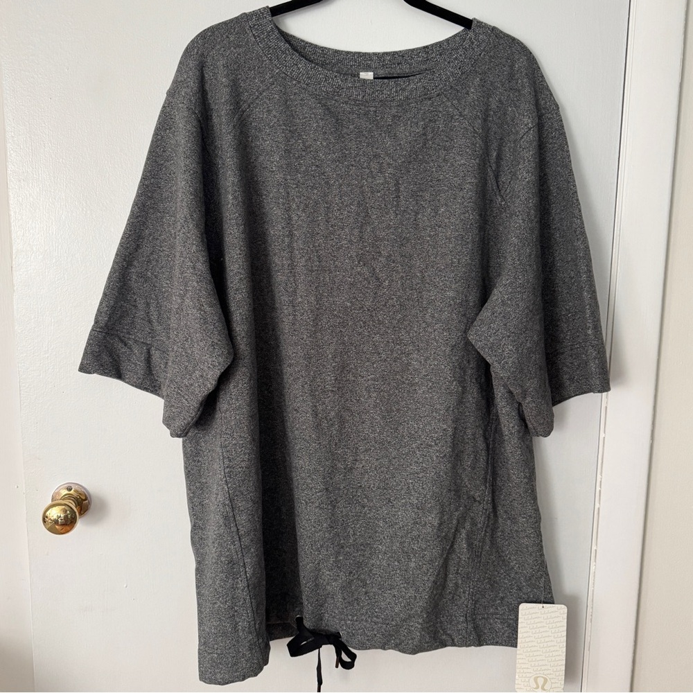 NWT Lululemon Split SS in Heathered Speckled Black in Size 12